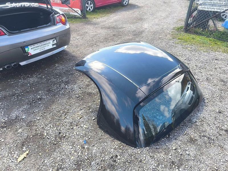 BMW Z4 6V,KRÁSNÁ,VÝBAVA,ALU,+HARDTOP - fotka 28 z 33