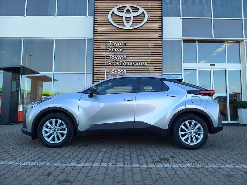 Toyota C-HR (2026) 1.8 FHEV COMFORT - 0% úrok - fotka 3 z 13