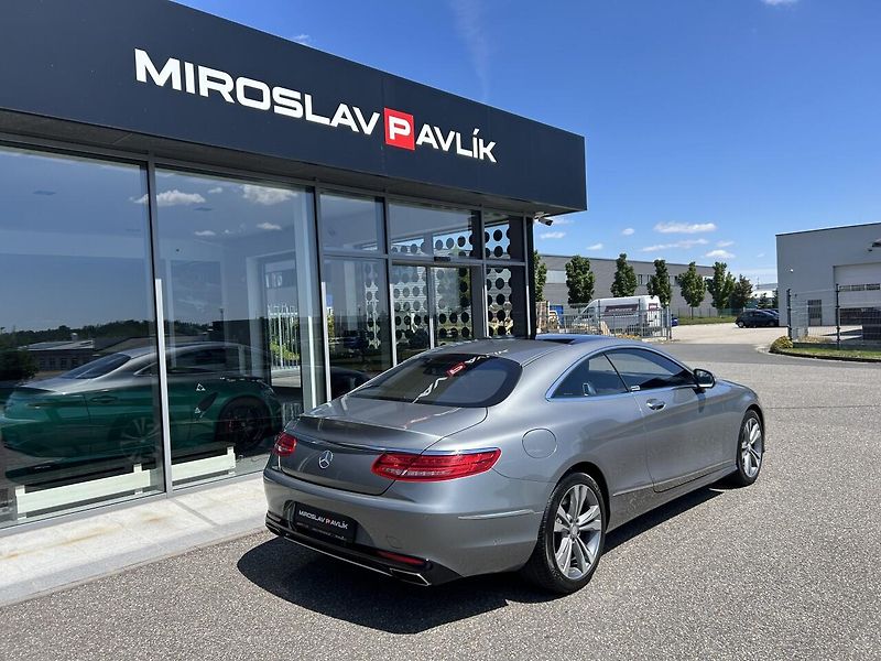 Mercedes-Benz Třídy S S 500 4MATIC COUPE - fotka 5 z 35