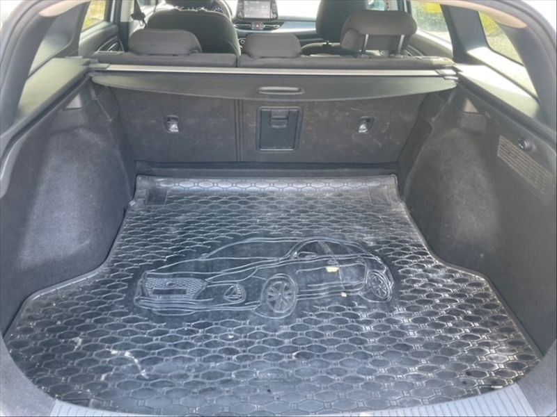 Hyundai i30 1,6 CRDI Smart - fotka 6 z 11