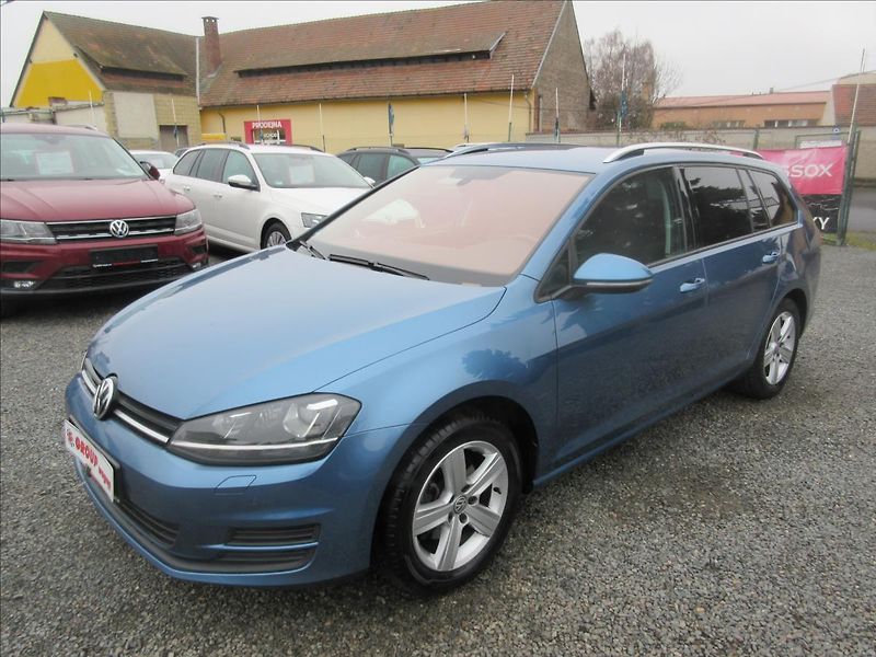 Volkswagen Golf 2,0 TDI 110kW Xenon Comfortlin - fotka 3 z 17
