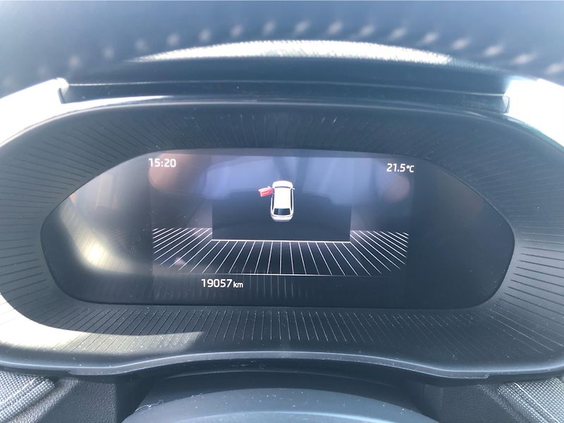 Škoda Fabia 1.0 TSi TOP SELECTION - fotka 19 z 28
