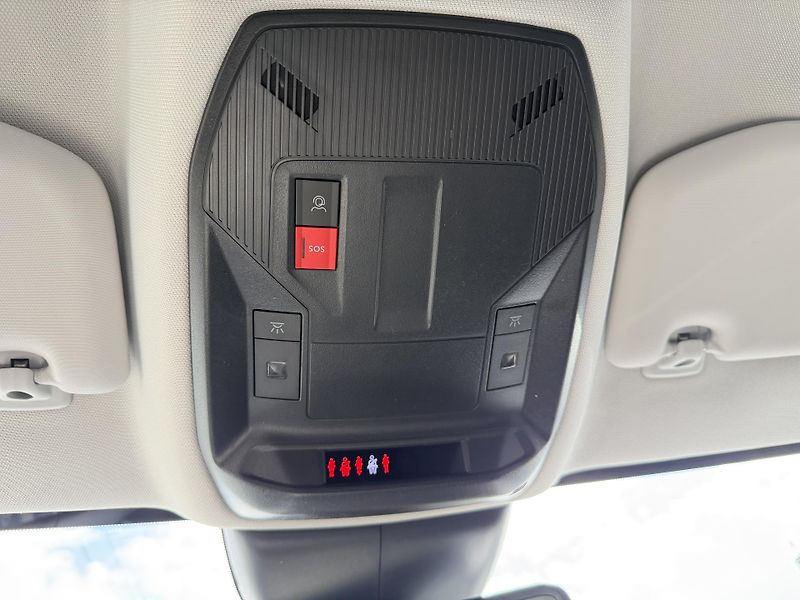 Peugeot 308 (2026) SW STYLE Hybrid 145 e-DCS6 - fotka 23 z 23