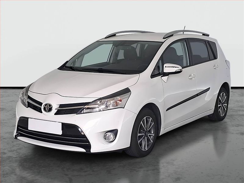 Toyota Verso (2013) 1.8 Valvematic, Automat - fotka 2 z 17