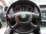 Škoda Octavia (2011) 2.0 TDi, 1.maj, AC, park - náhled 14