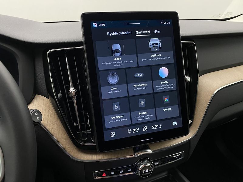 Volvo XC60 T6 AWD RECHARGE DARK PLUS CZ - fotka 47 z 62