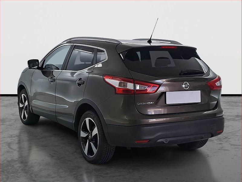 Nissan Qashqai (2015) 1.2 DIG-T, Automat, Serv.kniha - fotka 4 z 19