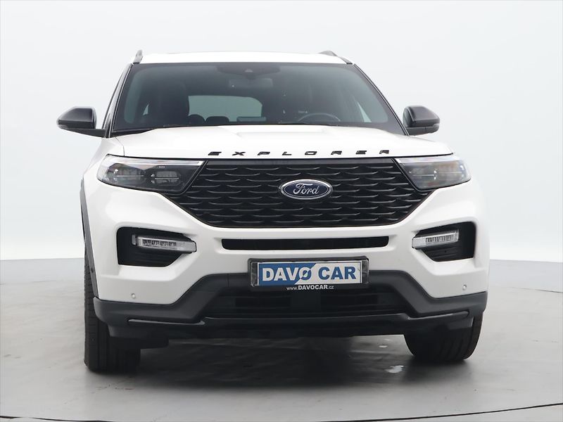 Ford Explorer 3,0 V6 267kW EcoBoost 4x4 CZ D - fotka 2 z 44