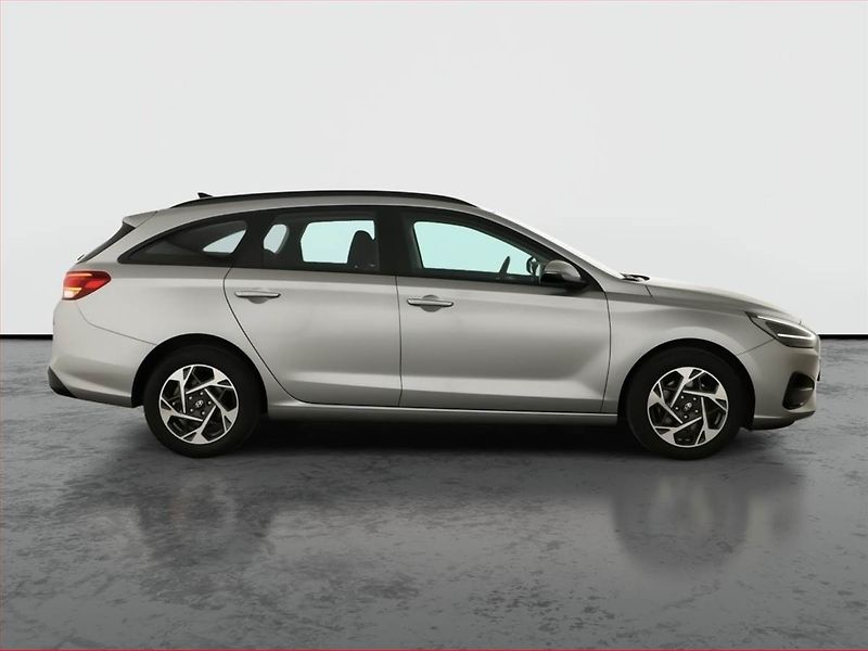 Hyundai i30 (2024) Smart 1.0 T-GDI, ČR,1.maj - fotka 6 z 13