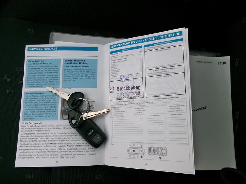 Mazda 2 1,4 D 50 KW 1 MAJITEL  - fotka 26 z 29