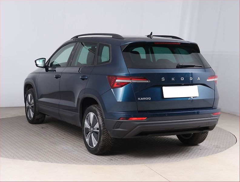 Škoda Karoq (2023) Style Plus 1.5 TSI - fotka 4 z 16