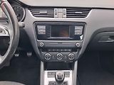 Škoda Octavia (2014) 2.0 TDi, 2.maj,ČR, Style - náhled 12