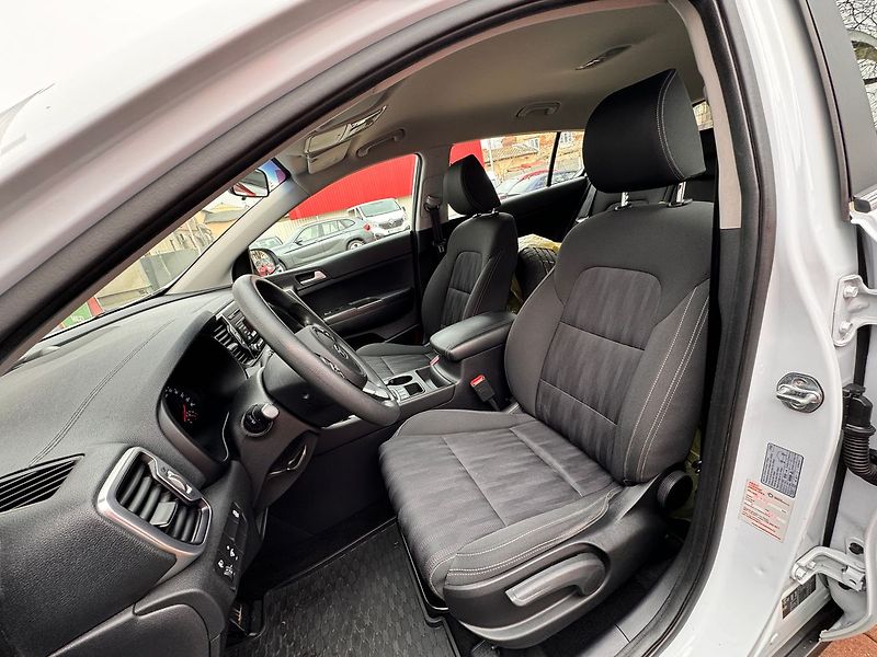 Kia Sportage 1.7 CRDi Automat, ČR - fotka 12 z 23