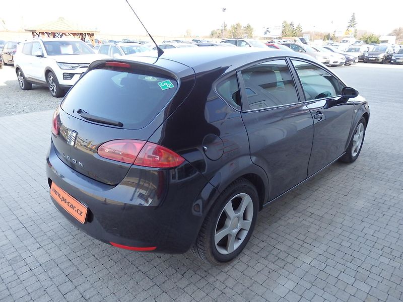 Seat Leon 1.6i 75 kW DIGI. KLIMA, LPG - fotka 4 z 14