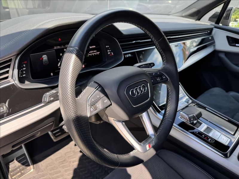 Audi Q7 3,0 50TDI S-LINE quattro ČR DP - fotka 10 z 38