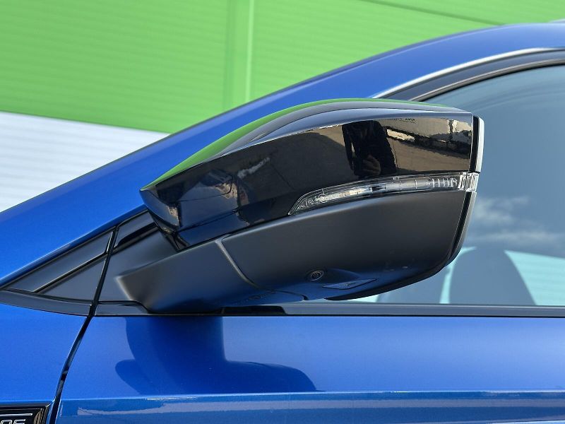 Škoda Karoq 2.0TDi DSG 4x4 150PS Sportline - fotka 9 z 49