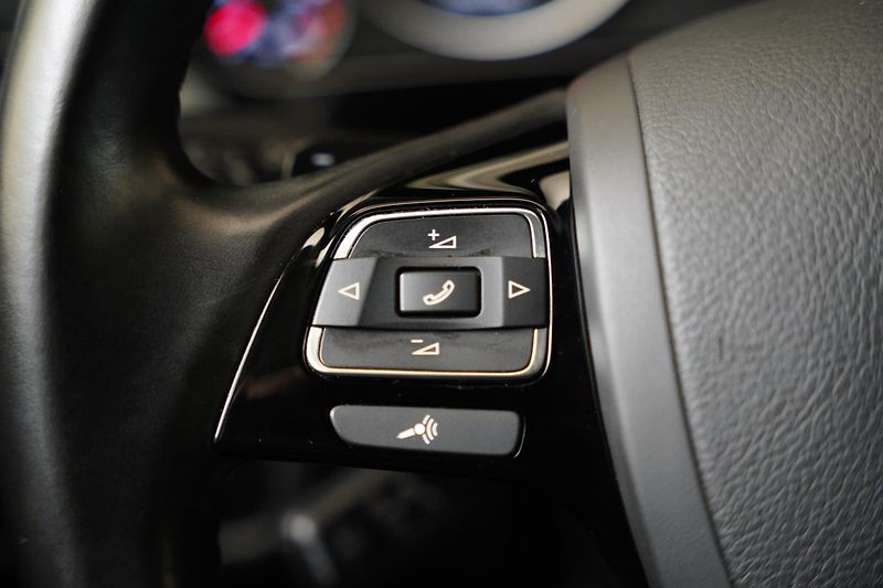 Volkswagen Touareg - fotka 15 z 29
