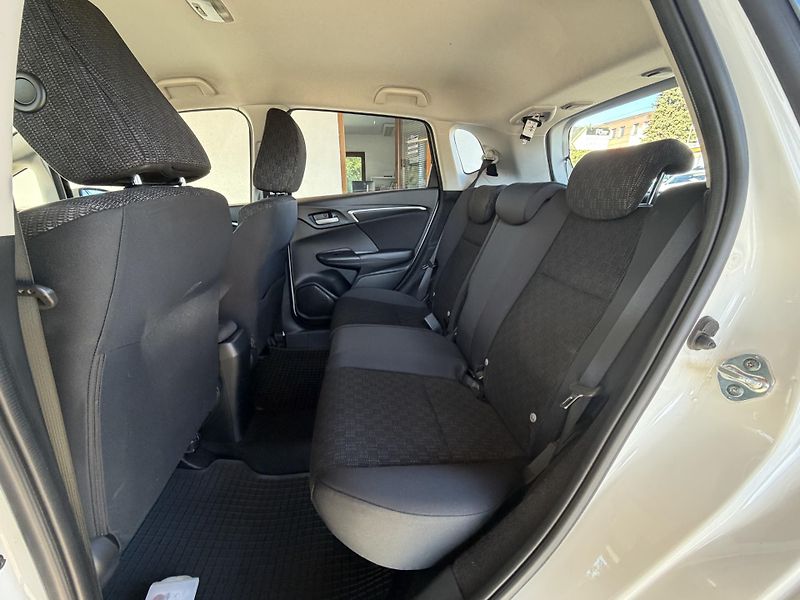 Honda Jazz 1.3 i-VTEC Comfort - fotka 21 z 22