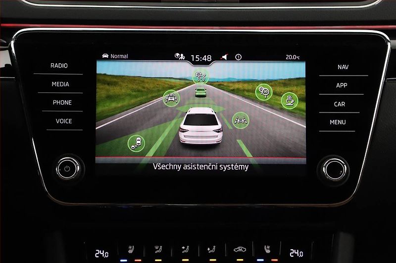 Škoda Superb (2022) Laurin&Klement 1.5 TSI - fotka 15 z 20