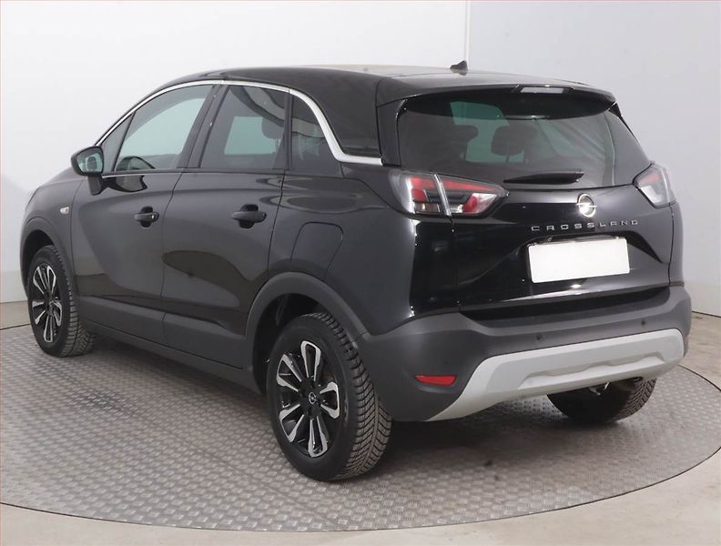 Opel Crossland X (2023) Elegance 1.2 Turbo, Automat - fotka 4 z 16