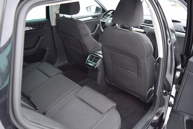 Škoda Superb (2017) 1.4TSI 92kwSTYLE XEN NAVI APP  - fotka 44 z 49