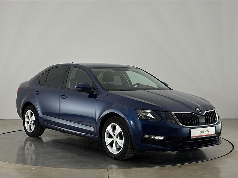 Škoda Octavia Ambition DSG - fotka 14 z 27