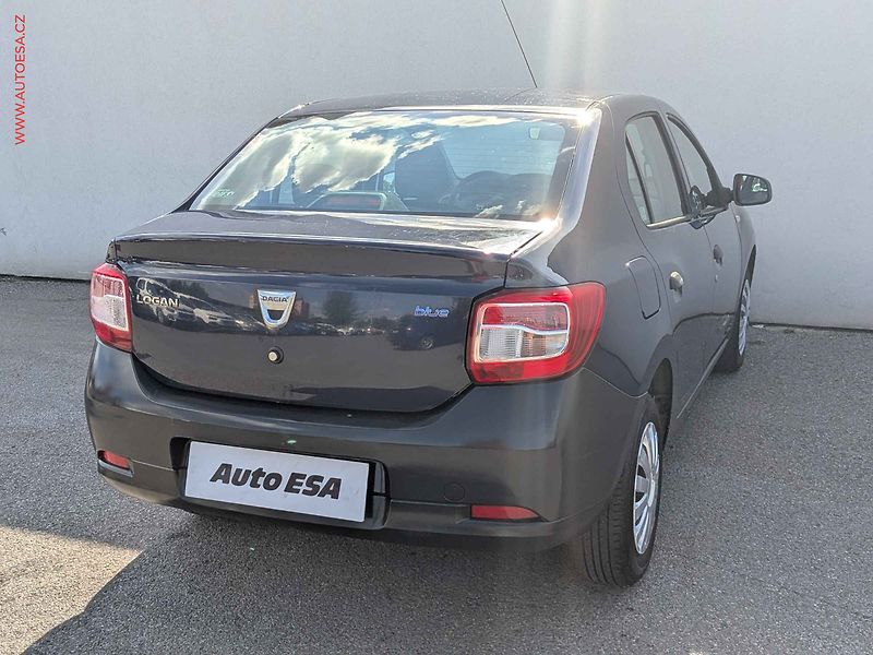 Dacia Logan (2013) 1.2i, ČR - fotka 4 z 14