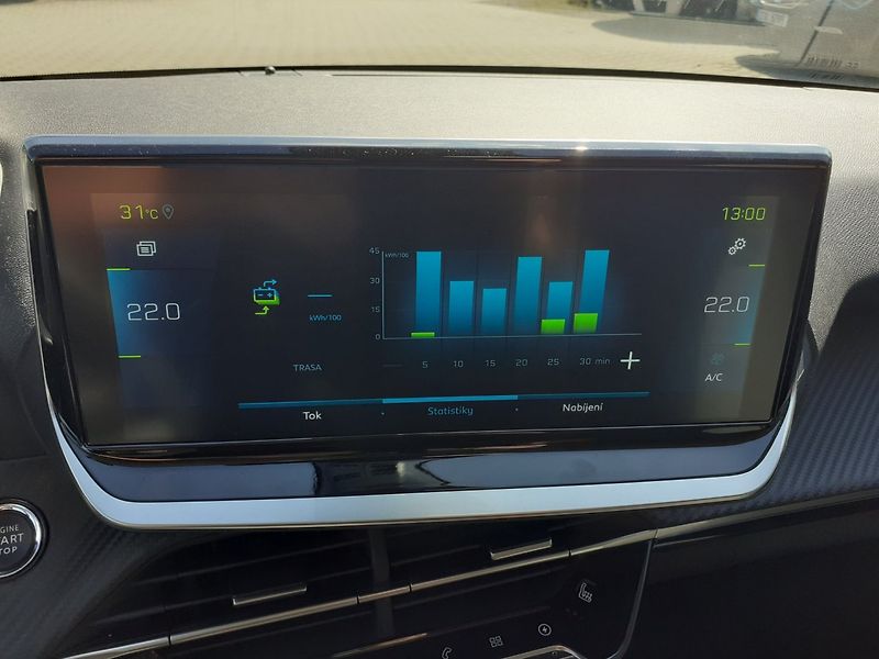 Peugeot 208 (2023) ELEKTRO 100Kw NAVIGACE - fotka 18 z 39