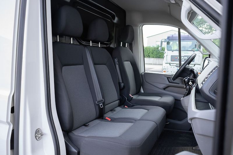 Volkswagen Crafter 2.0TDI*DSG*L2H2*KAMERA*DPH* - fotka 11 z 29