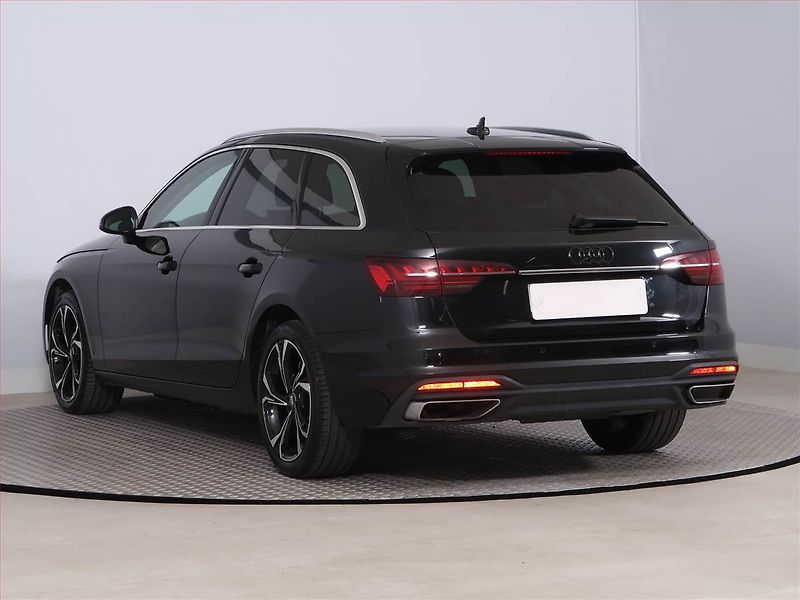 Audi A4 (2020) 30 TDI, Automat, Kůže, Navi - fotka 4 z 21