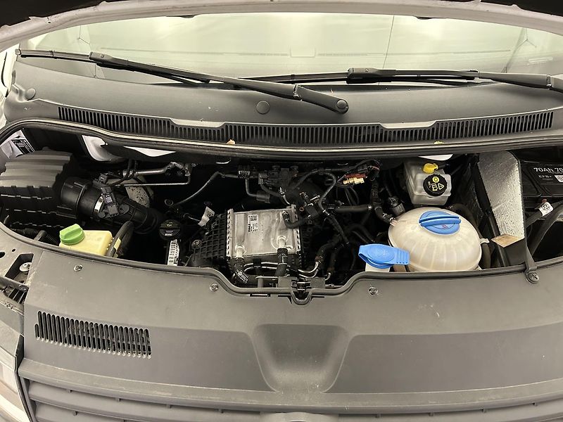 Volkswagen Transporter 2.0 TDI Long - fotka 19 z 21