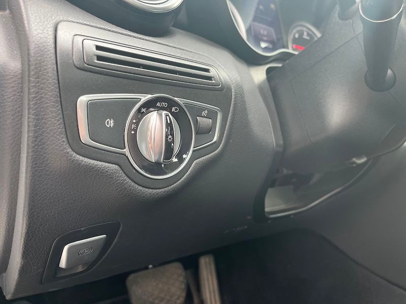Mercedes-Benz Třídy C Třída C 200 d Aut. - fotka 12 z 18