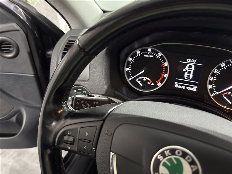 Škoda Octavia 1,4   TSI 90KW XENON ELEGENACE - fotka 12 z 33