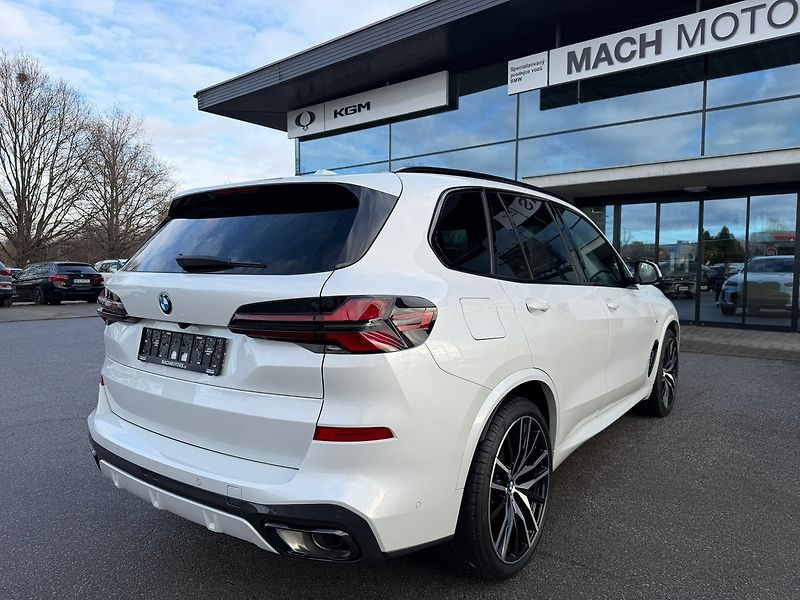 BMW X5 40xd Vzduch Ventilace Tažné - fotka 17 z 38