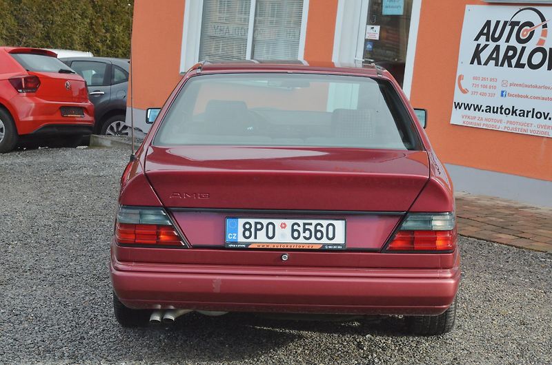 Mercedes-Benz 124 (1988) W124 300 CE 132kW AUTOMAT - fotka 5 z 39
