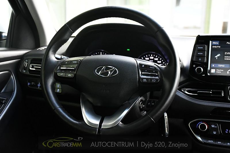 Hyundai i30 1,6CRDi STYLE AT TAŽNÉ - fotka 24 z 48