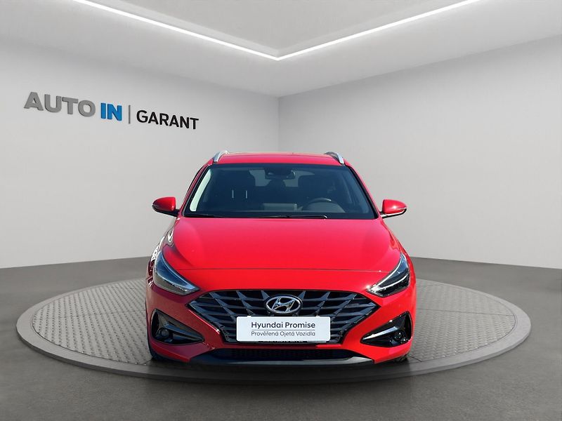 Hyundai i30 (2024) SMART 1.5i 81kW, ČR, Tov.záruk - fotka 2 z 26