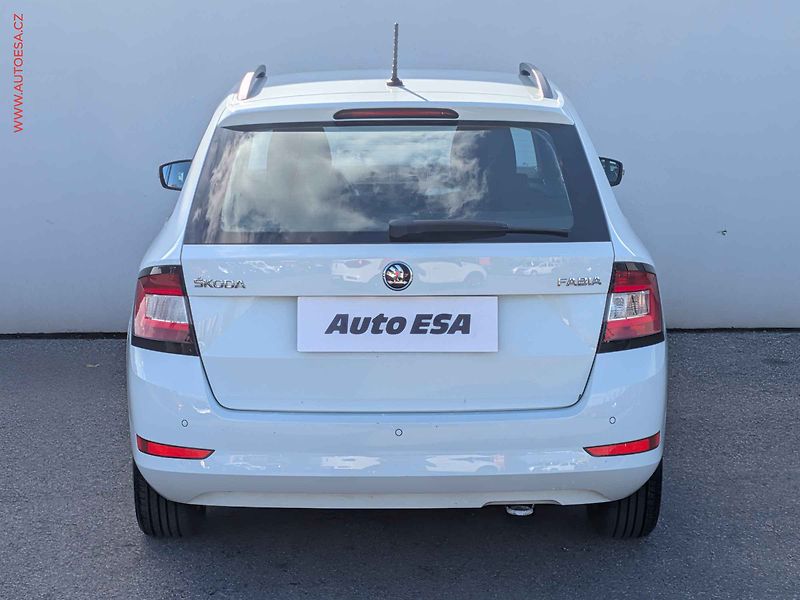 Škoda Fabia (2018) 1.0 TSI, ČR, Ambition - fotka 5 z 15