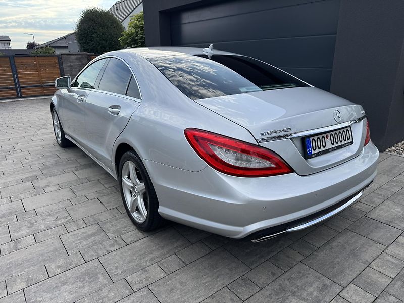 Mercedes-Benz CLS (2014) 350 CDI, 4Matic, AMG - fotka 15 z 64