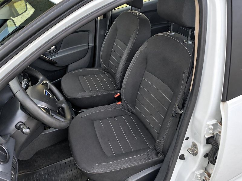 Dacia Sandero 1.0 TCe *LPG*74kW*PŮVOD ČR* - fotka 12 z 15