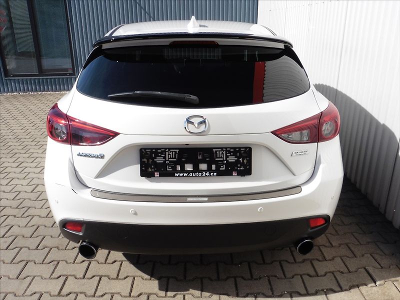 Mazda 3 2.0 Sky-G Revolution Navi - fotka 7 z 20
