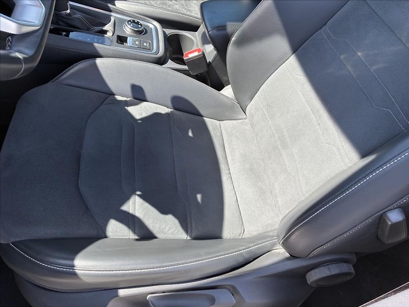 Seat Ateca 2,0 TDI 4X4 TAŽNÉ KAMERA - fotka 11 z 39