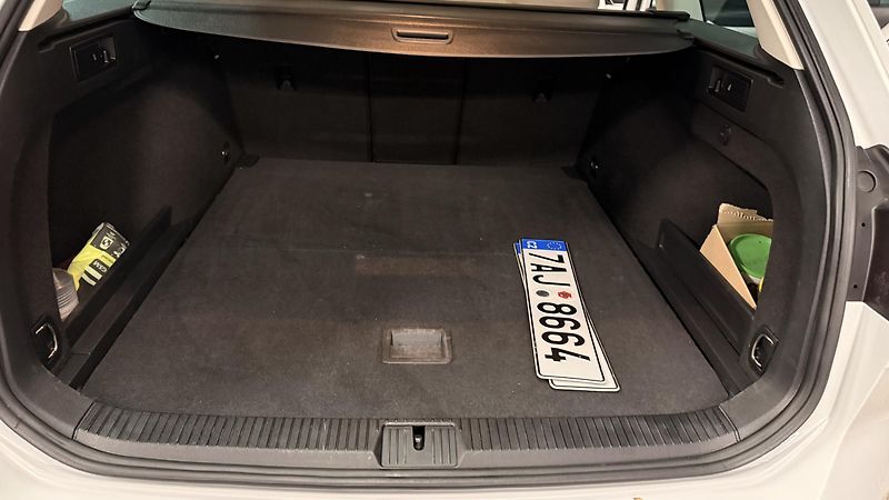Volkswagen Passat (2019) 2.0 TDI 140kW,ČR, 4MOT DSG - fotka 20 z 48