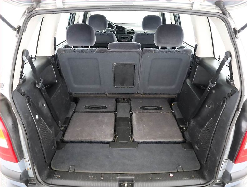 Opel Zafira (2002) 1.8 16V, 7 míst, po STK - fotka 15 z 15