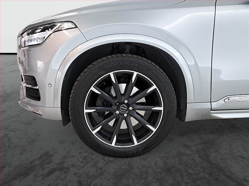 Volvo XC90 (2015) D5 AWD - fotka 15 z 29