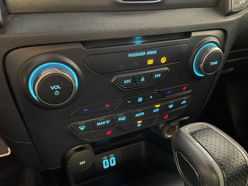 Ford Ranger (2020) Raptor 2.0 Bi-Turbo EcoBlue 15 - fotka 21 z 30