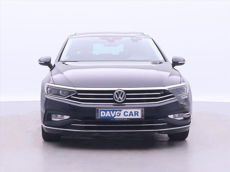 Volkswagen Passat 2,0 TDI 110kW DSG Elegance - fotka 2 z 37
