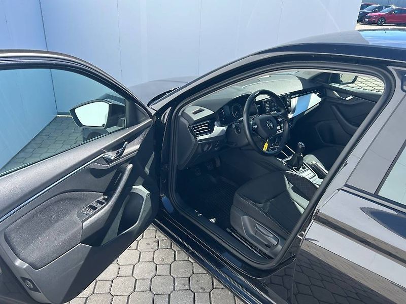 Škoda Scala Ambition 6MP 1,0TSI - fotka 5 z 22