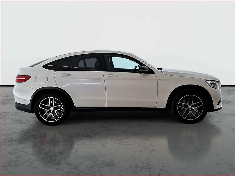 Mercedes-Benz GLC (2016) AMG line 250 d - fotka 6 z 21