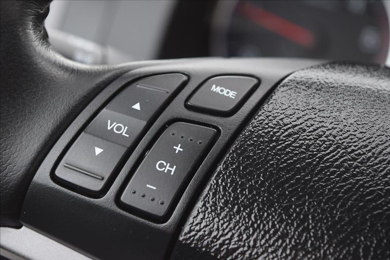 Honda CR-V 2,2 d 103KW TAŽNÉ 4X4 2XKOLA - fotka 37 z 50